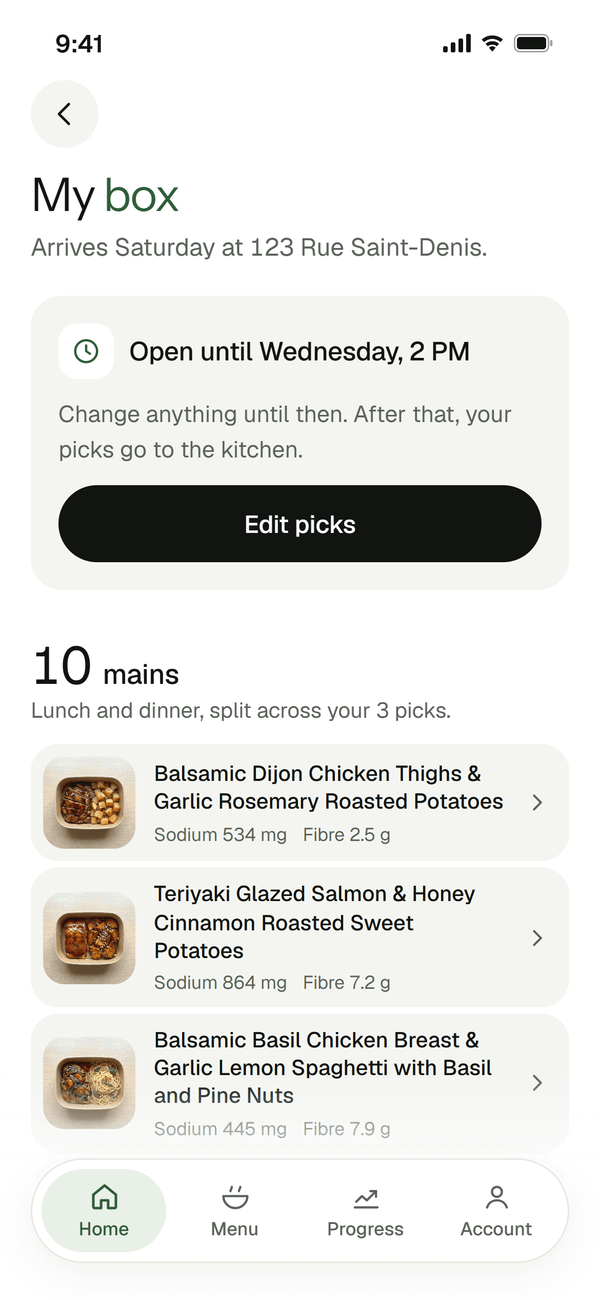 L'écran Ma boîte de l'appli MeetMacros : la boîte arrive samedi, les choix sont ouverts jusqu'au mercredi à 14 h avec un bouton pour les modifier, et les plats choisis sont listés avec leurs photos